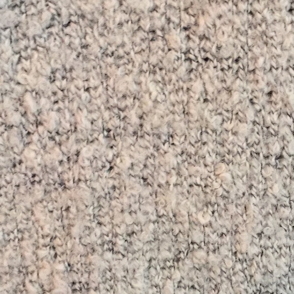 Loose Fitting Sweater SZ L Item B2 - Picture 3 of 7